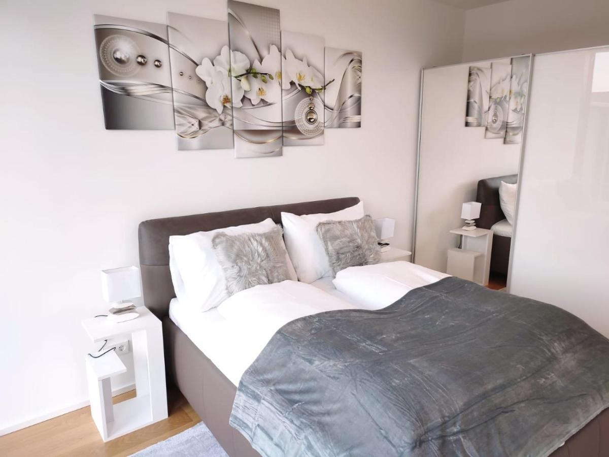 Panorama Apartment Vienna - Free Parking, Sauna & Fitness Exterior photo