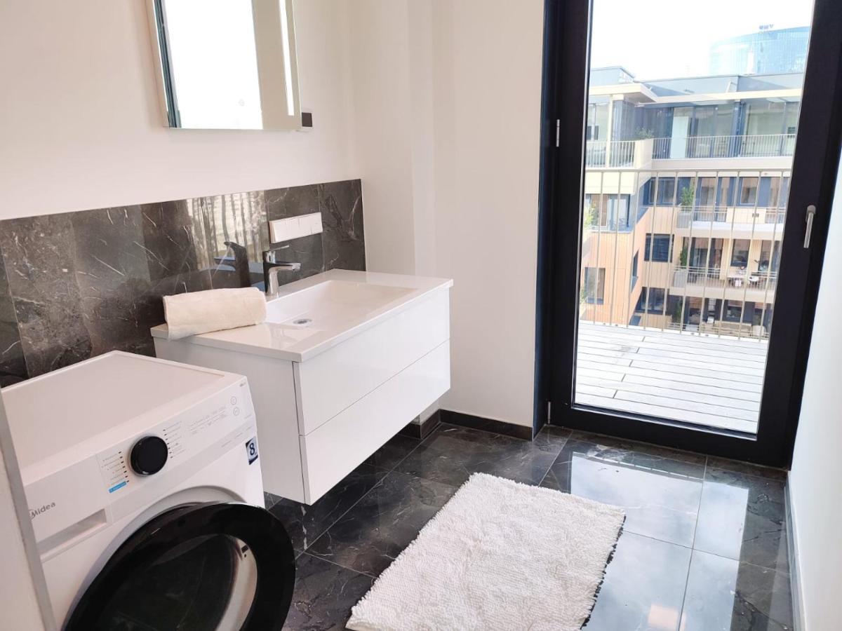 Panorama Apartment Vienna - Free Parking, Sauna & Fitness Exterior photo