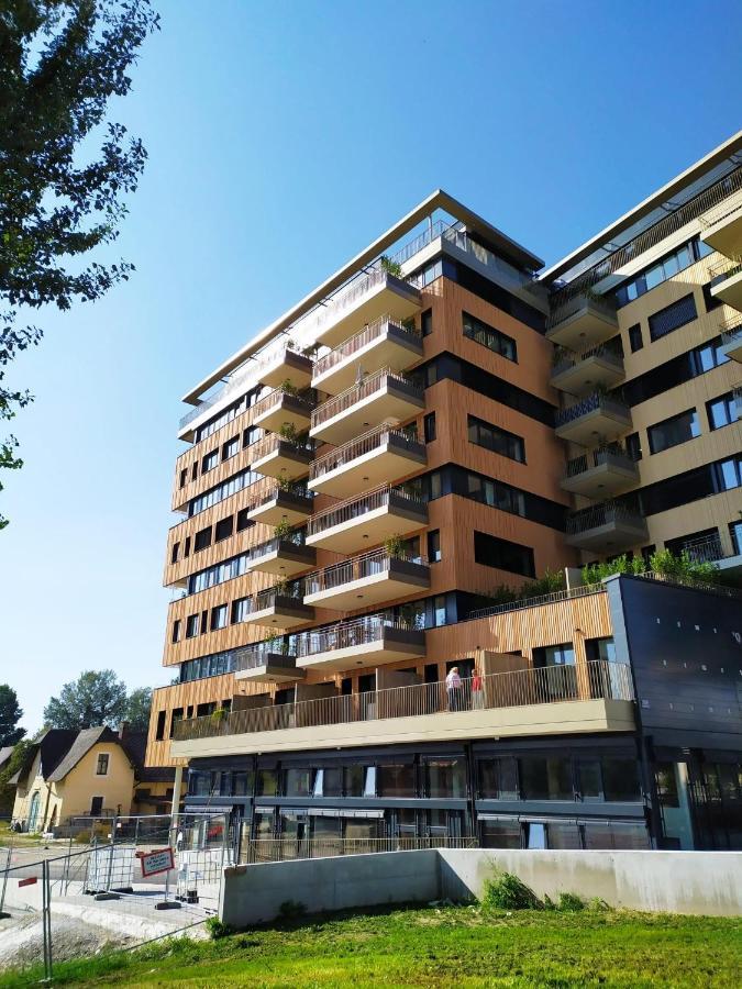 Panorama Apartment Vienna - Free Parking, Sauna & Fitness Exterior photo
